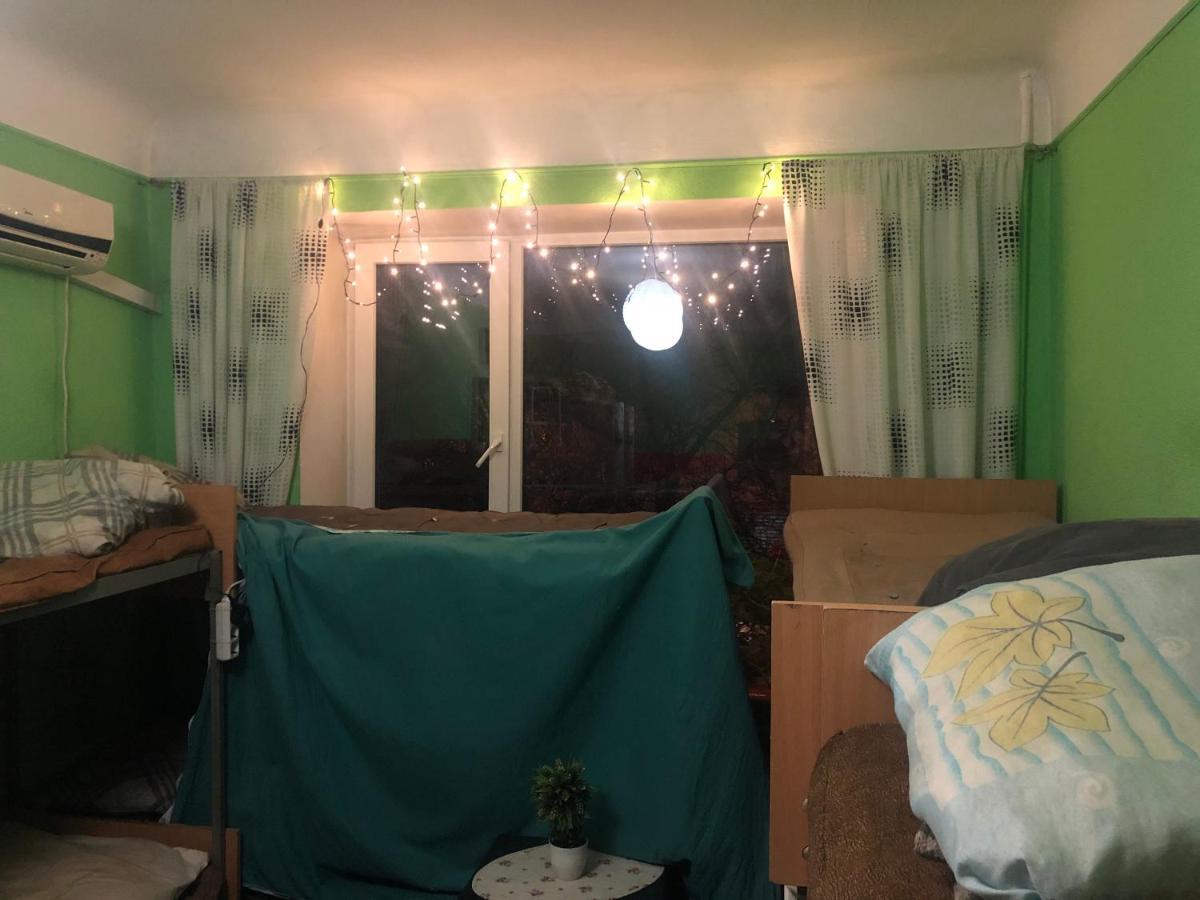 Hikkaduwa Hostel Київ Екстер'єр фото